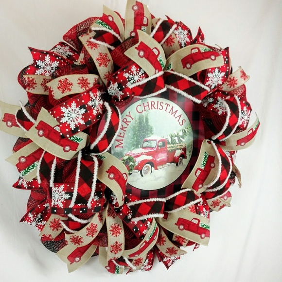 *SOLD* Merry Christmas Farm Truck Welcome Wreath - Picture 3 of 6
